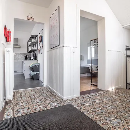Worker's F7 - Haus Mit 4 Schlafzimmern Fuer 8 Personen Holiday home *