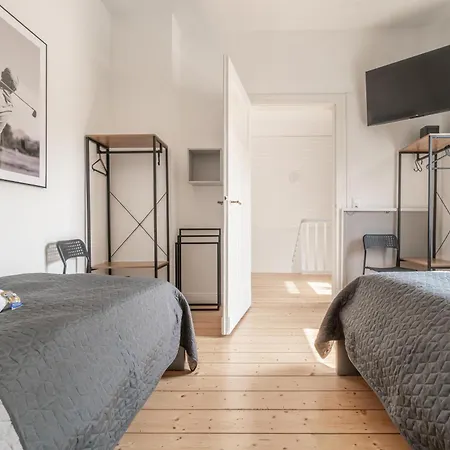 Holiday home Worker's F7 - Haus Mit 4 Schlafzimmern Fuer 8 Personen *